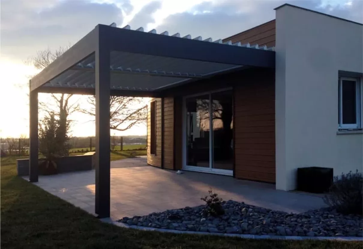 pergola-facade-lisudestemps-02-min-daa7afeb